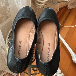 Lucky brand flats